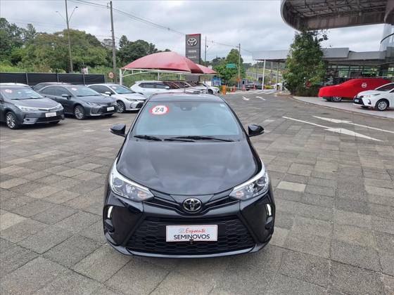 TOYOTA YARIS 1.5 16V FLEX SEDAN XS MULTIDRIVE TOYOTA YARIS 1.5 16V FLEX SEDAN XS MULTIDRIVE